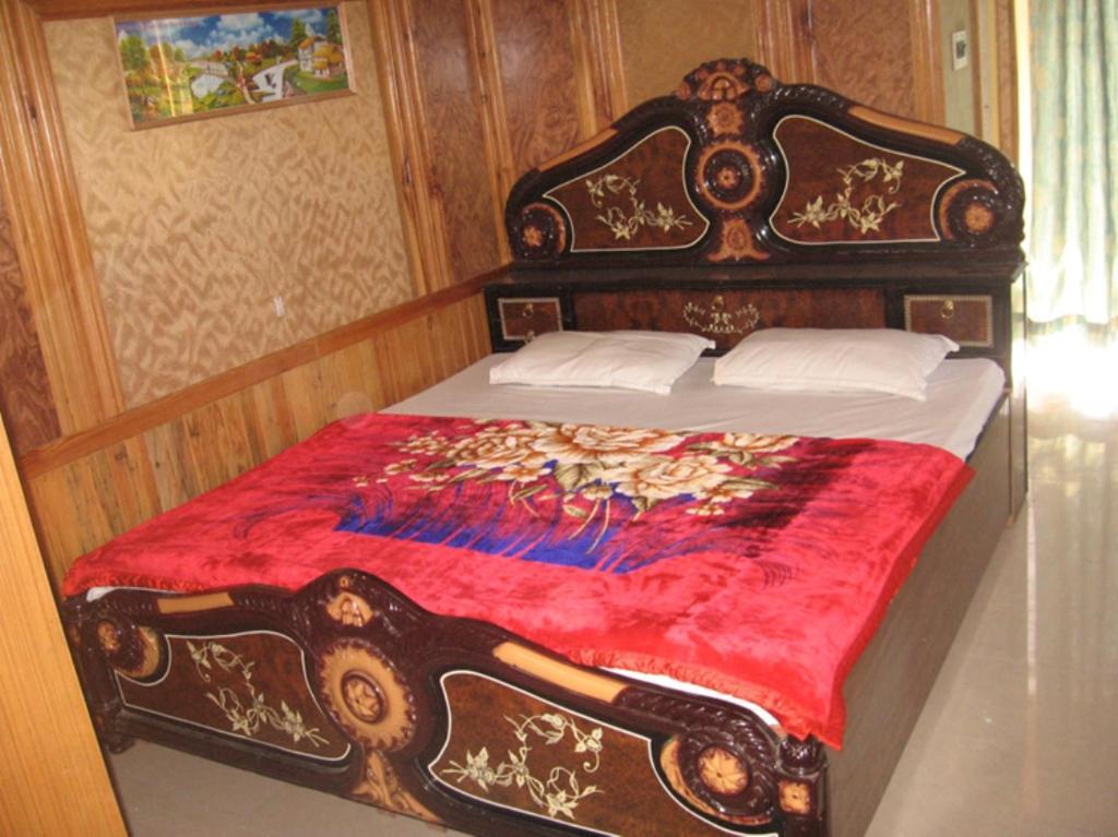 Hotel Arsh International Nainital Exteriör bild