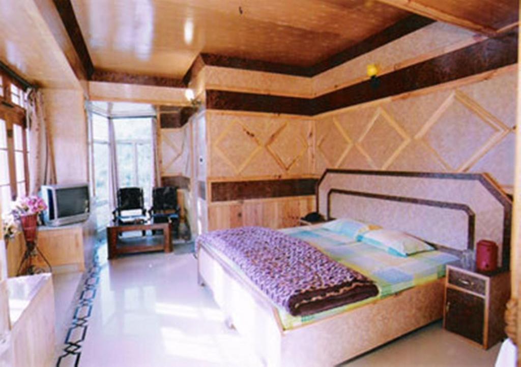 Hotel Arsh International Nainital Rum bild